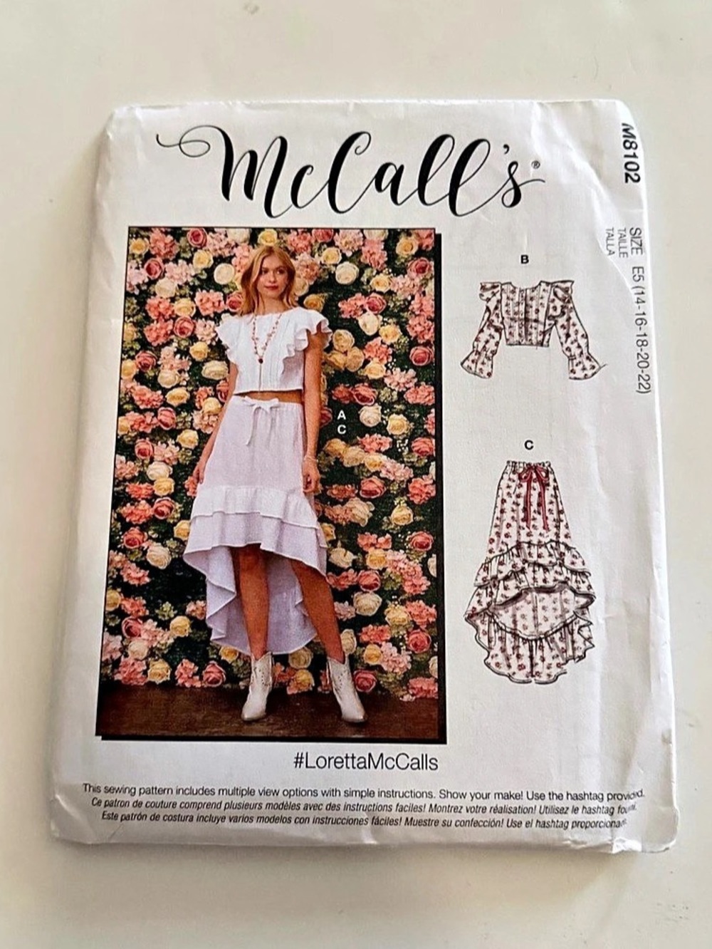 McCall's M8102 Women's Floral Sewing Pattern Size (14-16-18-20-22 )